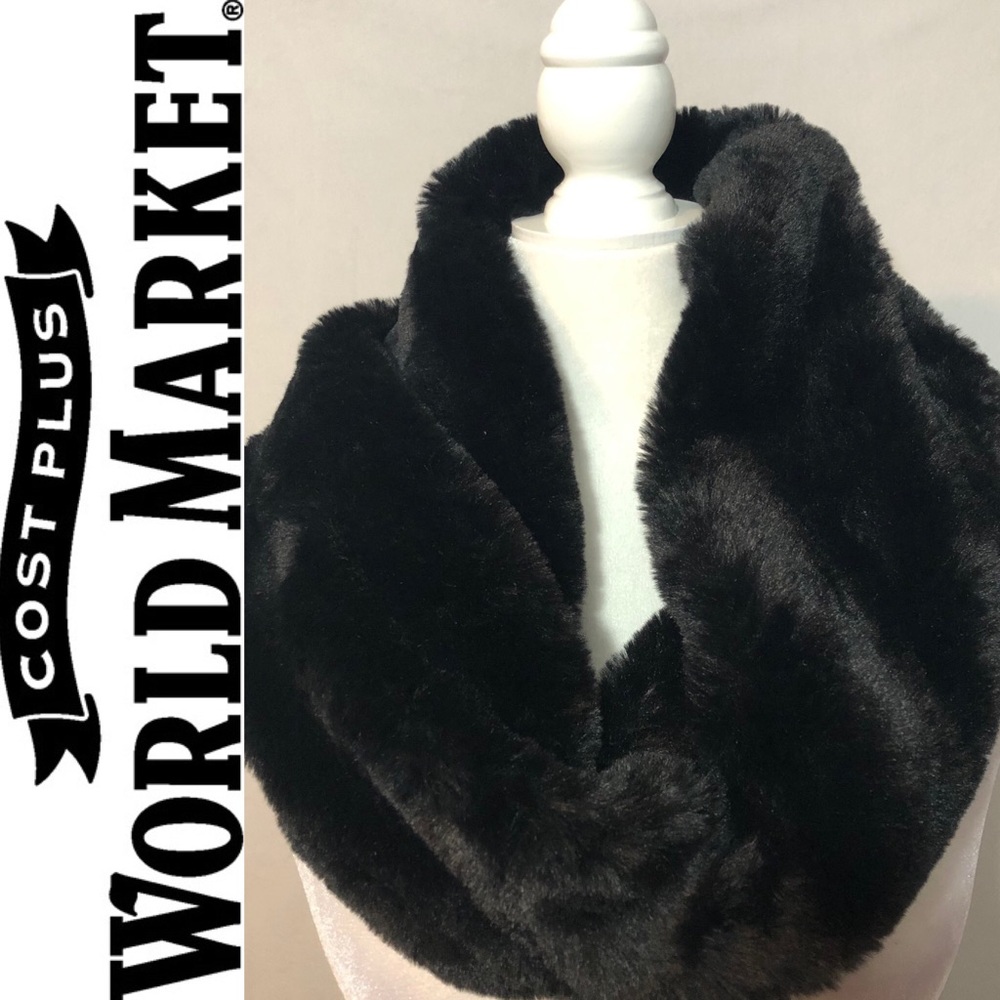 ⬇️FAUX FUR TWISTED COLD WEATHER BLACK NECK WRAP OS